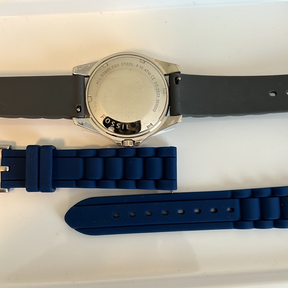 Fossil Riley watch - Picture 3 of 4